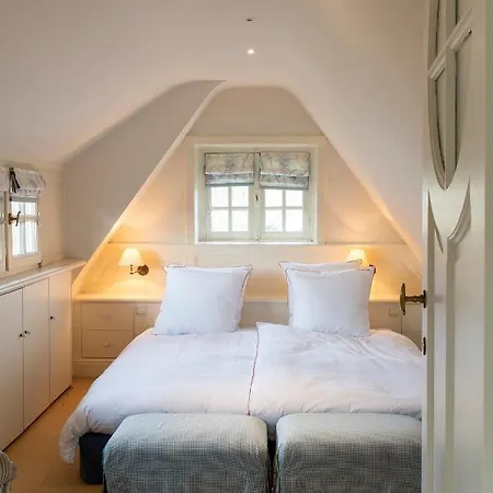 Sunbeam Family House At Seaside Villa Knokke-Heist