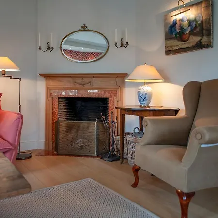 Villa Sunbeam Family House At Seaside